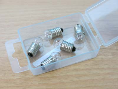 A25051 Pack of 5 Standard Clear 1.5v Bulbs