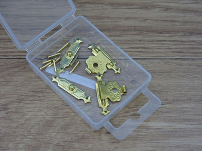 A30032 32mm Brass Plated Clasps
