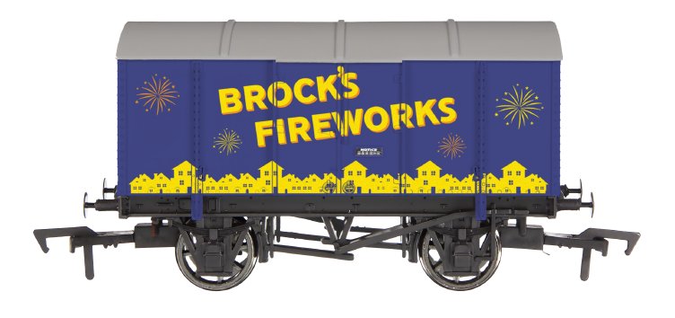 4F-013-181 Dapol GUNPOWDER Box Van BROCKS FIREWORKS